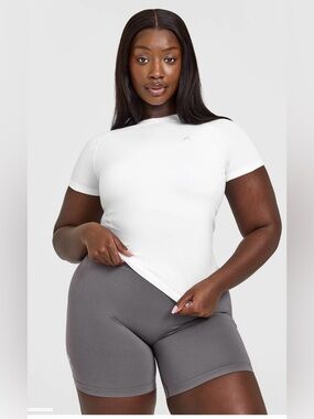 Oner Active White Go To Seamless Fitted Top- NWOT M